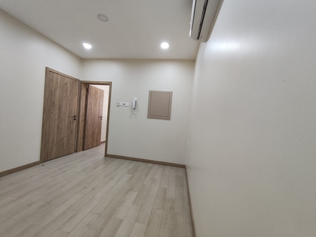 Manama, Apartments, Flats, Houses & Villas, BHD 200/year,  1 BR,  Um Al Hassam:- 1Bhk Flat On Rent With Unlimited Ewa & Acs.