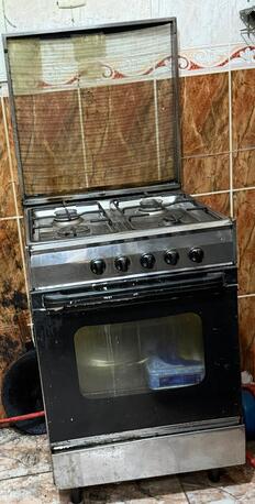 Jeddah, Household Items, SAR 100,  Urgent, Urgent Sale Bed Set And Sofa Set Gas Stove, Must Sale Today