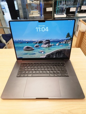 Riyadh, Computers, SAR 7399,  MacBook Pro M3 PRO16" 2023 RAM 18GB SSD 512GB GPU 18 CORE BC 54(100%)