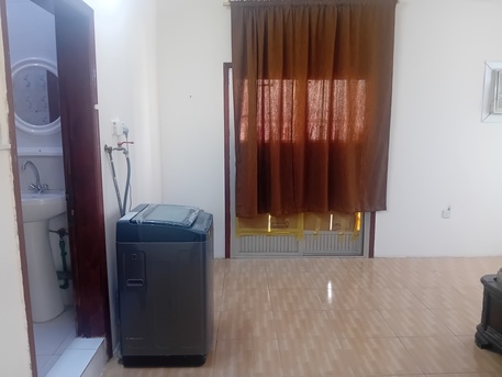 Adliya, Rooms for Rent, Adliya , In A Flat One Room Is Available With Ewa