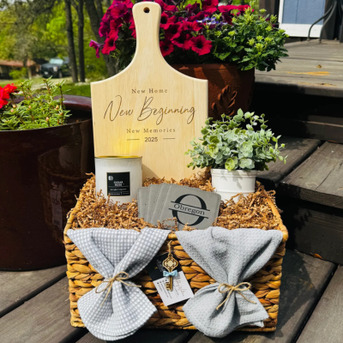 New York, Household Items, USD 165,  Premium Personalized Gift Baskets Collection