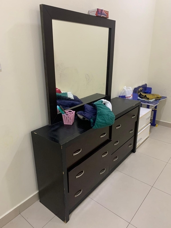 Tubli, Household Items, BHD 15,  King Size Bed, Cupboard, Dressing Table