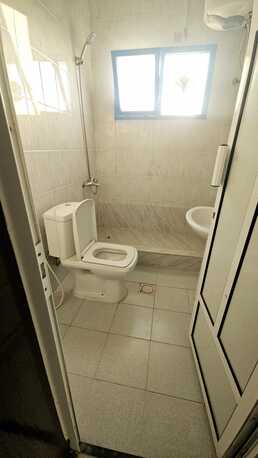 Salmaniya, Apartments, Flats, Houses & Villas, BHD 180/month,  2 BR,  2 Bedroom Unfurnished Flat For Rent Without Ewa