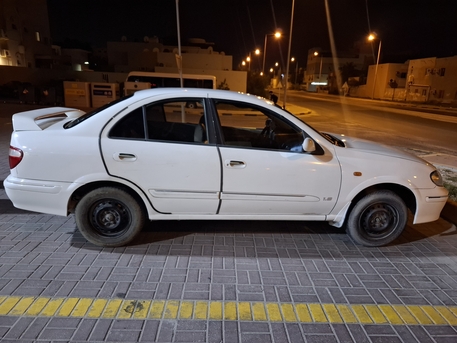 Manama, Vehicles, Cars & Trucks , BHD 750,  Nissan Sunny,  2002,  Automatic,  400000 KM,