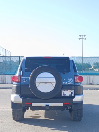 Zinj, Vehicles, Cars & Trucks , BHD 7800,  Toyota FJ Cruiser,  2015,  Automatic,  153000 KM,   () 4.0L V6 - 4X4 - IMMACULATE CONDITION - INSURED UNTIL 2027