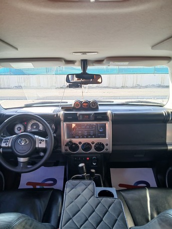 Zinj, Vehicles, Cars & Trucks , BHD 7800,  Toyota FJ Cruiser,  2015,  Automatic,  153000 KM,   () 4.0L V6 - 4X4 - IMMACULATE CONDITION - INSURED UNTIL 2027