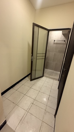 Hoora, Apartments, Flats, Houses & Villas, BHD 135/month,  Studio,  1Bath,parking,ewa,semi Furnished Studio Flat Rent N Hoora @ Inclusive 33112437