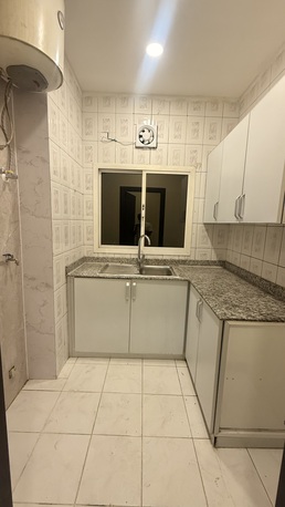 Hoora, Apartments, Flats, Houses & Villas, BHD 135/month,  Studio,  1Bath,parking,ewa,semi Furnished Studio Flat Rent N Hoora @ Inclusive 33112437