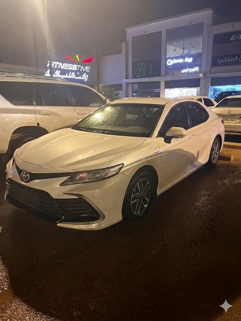 Al-Muzahmiya, Vehicles, Cars & Trucks , SAR 84000,  Toyota Camry LE Hybrid,  2023,  Automatic,  146000 KM,  **For Sale:  **