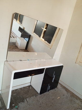 Jeddah, Furniture, SAR 1300,  Bedroom Set Good Condition Clean Including Delivery Fixing