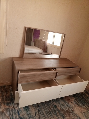 Jeddah, Furniture, SAR 1600,  Bedroom Set Good Condition Clean 85% With Delivery Fixing