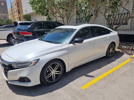 Riyadh, Vehicles, Cars & Trucks , SAR 85000,  Honda Accord,  2022,  Automatic,  137000 KM,  1.5T Sports, Full Options