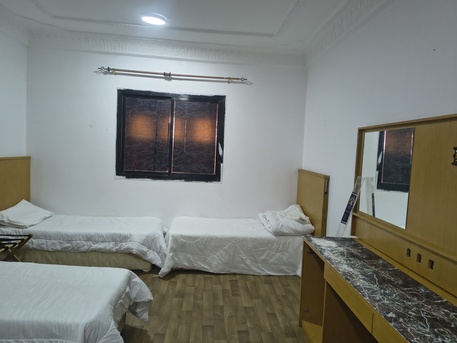 Al-Madinah, Apartments, Flats, Houses & Villas, SAR 8002000/month,  3 BR,  I Offered Family Furnished Flat Or Single Furnished Room For Bachelor