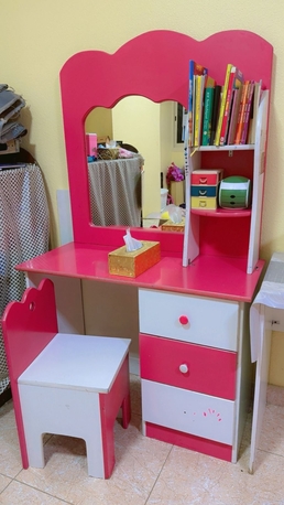 Al Jubail Al Balad, Furniture, SAR 400,  *???? URGENT SALE &ndash; LEAVING JUBAIL ????*   *Girls Pink Flower Bedroom Set &ndash;  SAR. 400 Only