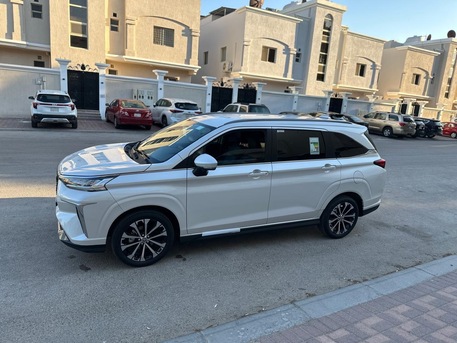 Khobar, Vehicles, Cars & Trucks , SAR 72000,  Toyota,  2024,  Automatic,  35000 KM,   Veloz  Model In Brand New Condition. No Accident Or Repaint .