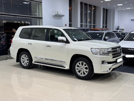 Manama, Vehicles, Cars & Trucks , BHD 16500,  Toyota Land Cruiser GX-R,  2017,  Automatic,  171200 KM,    (Pearl)
