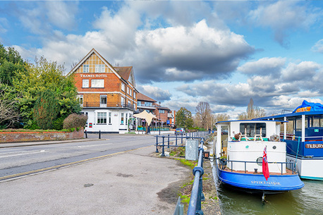 London, Business, Why Stay At UNO Thames Hotel Near Top Attractions In Maidenhead