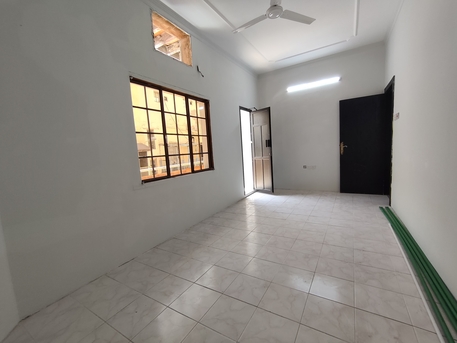 Salmaniya, Apartments, Flats, Houses & Villas, BHD 135/year,  1 BR,  Salmaniya:- 1Bhk Unfurnished Flat On Rent...