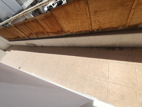Salmaniya, Apartments, Flats, Houses & Villas, BHD 135/year,  1 BR,  Salmaniya:- 1Bhk Unfurnished Flat On Rent...