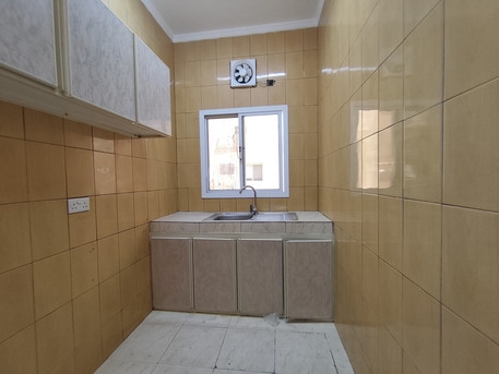 Salmaniya, Apartments, Flats, Houses & Villas, BHD 135/year,  1 BR,  Salmaniya:- 1Bhk Unfurnished Flat On Rent...