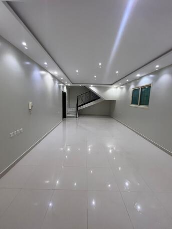 Tuwaiq, Apartments, Flats, Houses & Villas, SAR 90000/month,  6 BR,  500 Sq. Meter,  Spacious Villa With Internal Staircase &ndash; Al-Ghurub District