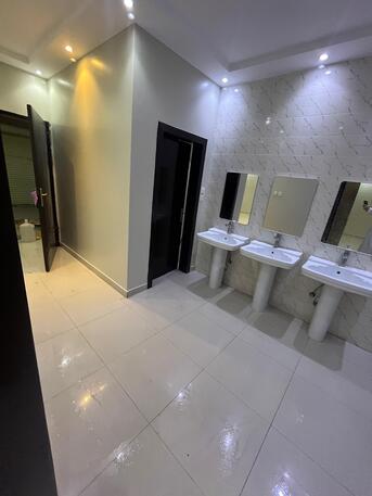 Tuwaiq, Apartments, Flats, Houses & Villas, SAR 90000/month,  6 BR,  500 Sq. Meter,  Spacious Villa With Internal Staircase &ndash; Al-Ghurub District