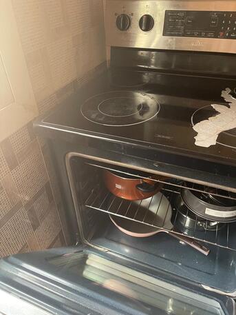 Jeddah, Appliances, SAR 500,  Samsung Electric Range (Stove & Oven) &ndash; Reliable & Great Condition