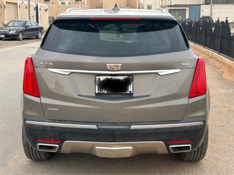 Riyadh, Vehicles, Cars & Trucks , SAR 75000,  Cadillac XT5,  2018,  Automatic,  122000 KM,