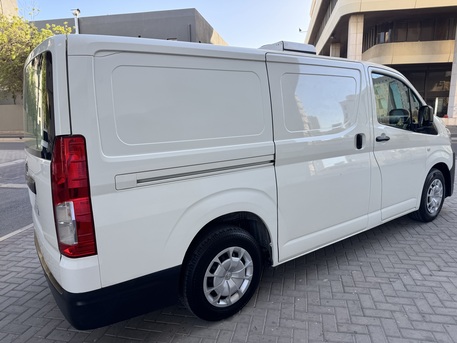 Jeddah, Vehicles, Cars & Trucks , SAR 92000,  Toyota Hiace Refrigerator Diesel,  2022,  Manual,  240000 KM,  Good Condition