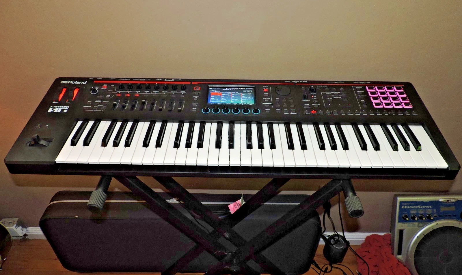Riyadh, Musical Instruments, SAR 5800,  ROLAND FANTOM 06 PROFESSIONAL SYNTH KEYBOARD