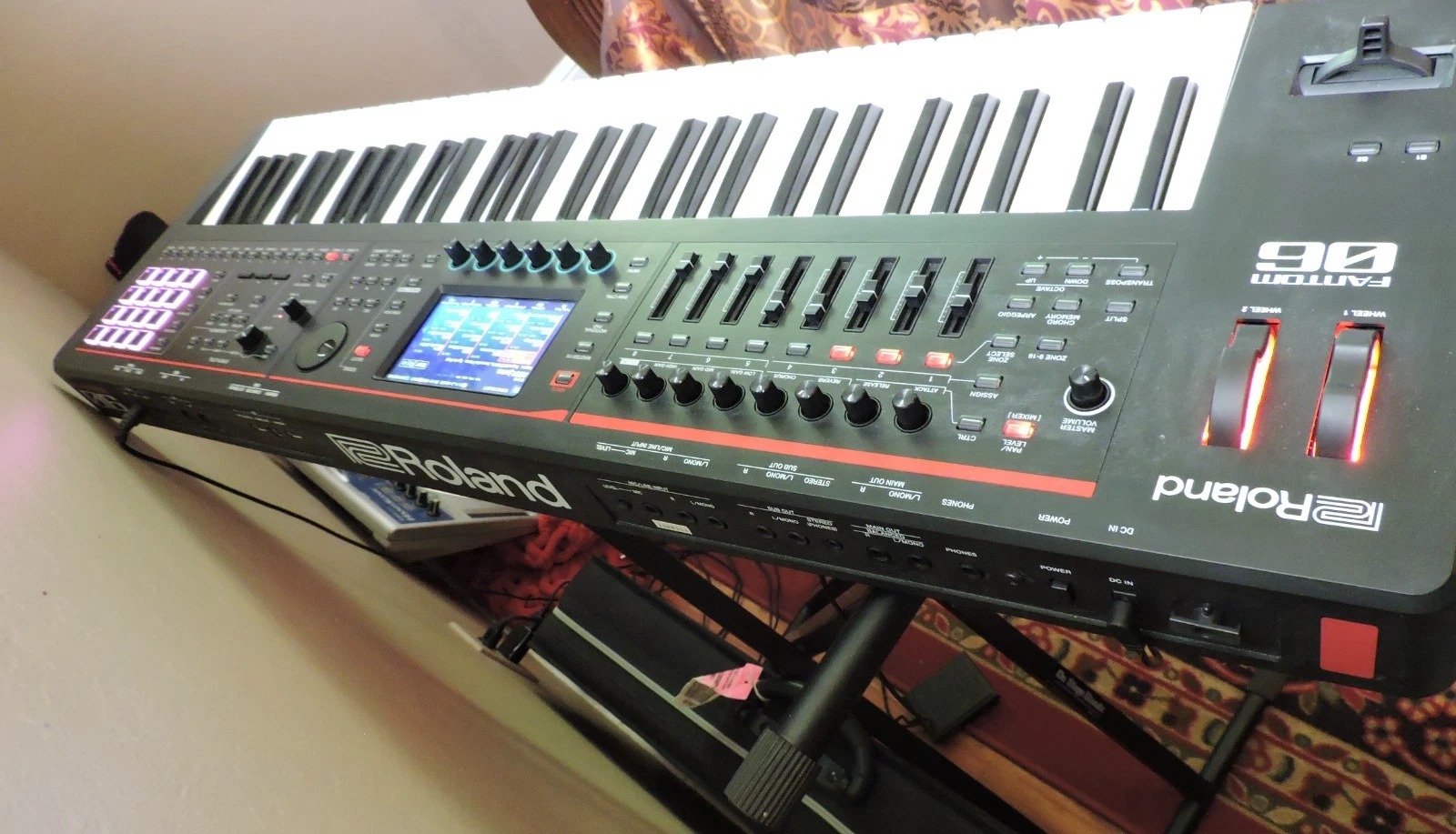 Riyadh, Musical Instruments, SAR 5800,  ROLAND FANTOM 06 PROFESSIONAL SYNTH KEYBOARD