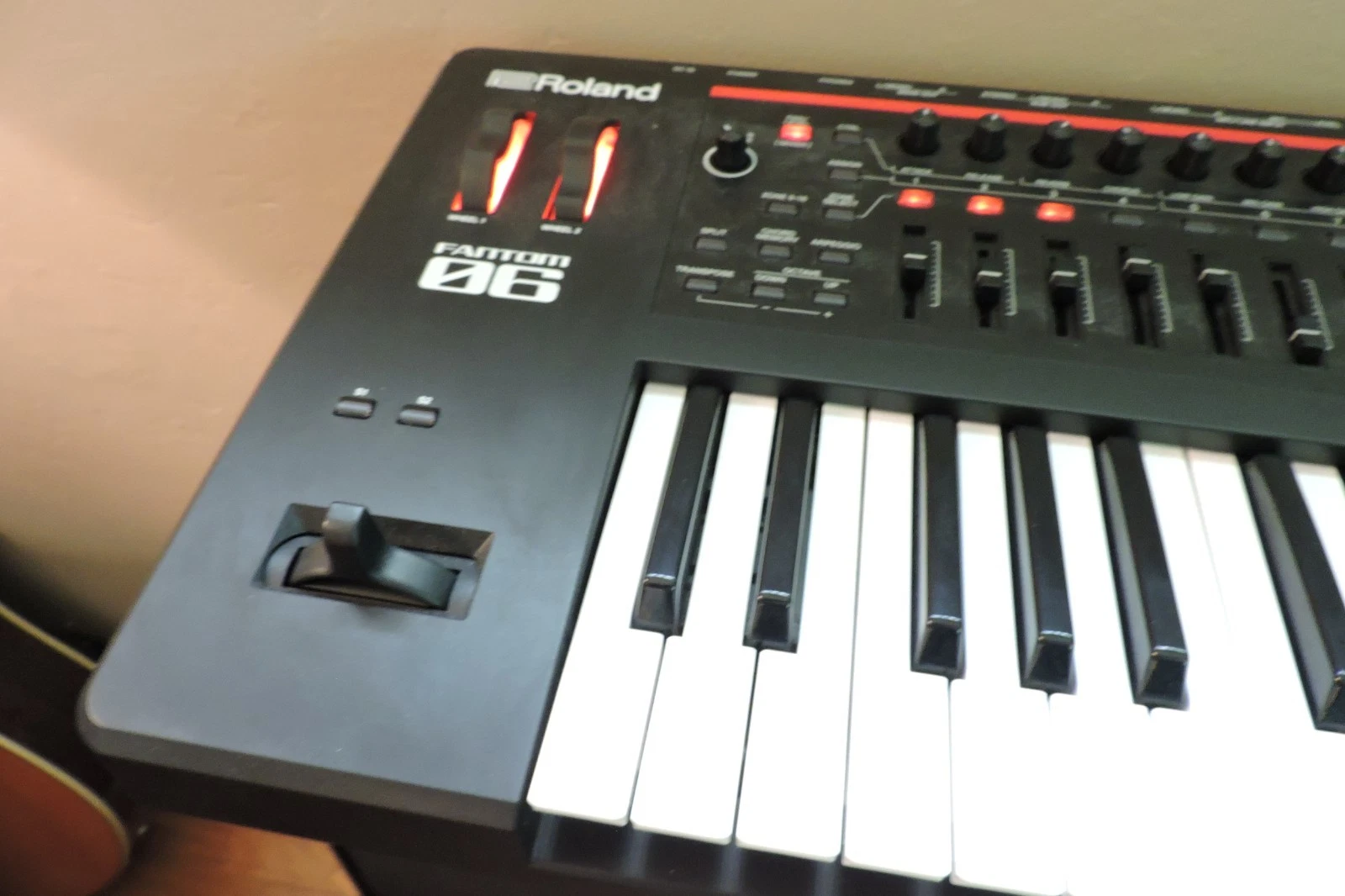 Riyadh, Musical Instruments, SAR 5800,  ROLAND FANTOM 06 PROFESSIONAL SYNTH KEYBOARD