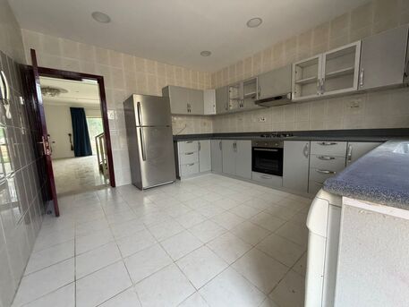 Manama, Villas, BHD 700,  Semi-Furnished Villa For Rent In Bu Ashira | Backside Abu Ghazal Garden |
