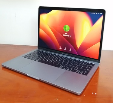 Manama, Computers, BHD 138,  MacBook Pro Intel Core I5 2.3Ghz 13.3" QHD 2K Display 8GB RAM Good Working (Free AirPods)
