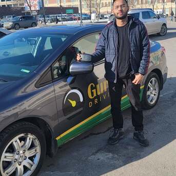 Toronto, Lessons Offered, Why Choose A Driving School For Safe Driving Lessons?
