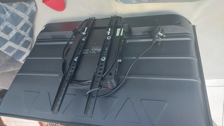 Al Adama, Electronics, SAR 320,  TCL 32