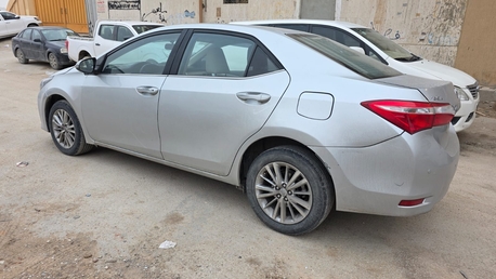 Riyadh, Vehicles, Cars & Trucks , SAR 29500,  Toyota Corolla,  2015,  Automatic,  300 KM,