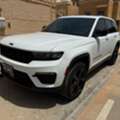 SAR 129000,  Jeep Grand Cherokee,  2023,  Automatic,  37000 KM,   Laredo  2.0 L - For Sale