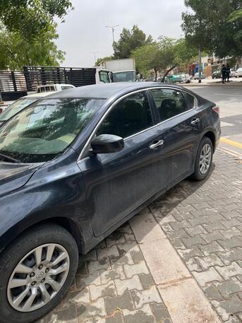 Riyadh, Vehicles, Cars & Trucks , SAR 28500,  Nissan Altima,  2014,  Automatic,  199800 KM,