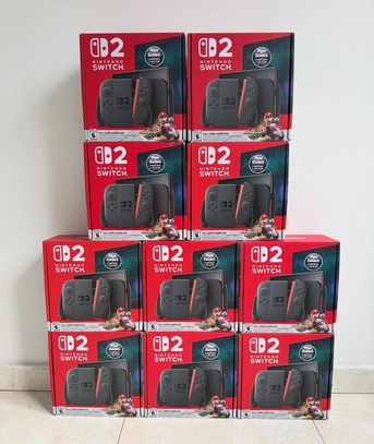Dubai, Video Games, USD 300,  Sony PS5 Pro, Sony PS5, Nintendo Switch 2, Xbox Series X, Steam Deck OLED, Asus ROG Ally X
