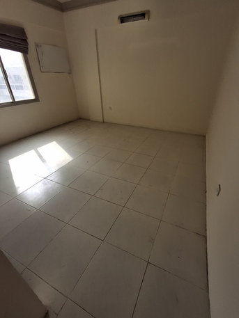 Hoora, Apartments, Flats, Houses & Villas, BHD 150/month,  2 BR,  2bhk 150bd With Out Ac Ewa Near City Mart Hoora
