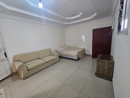 Jeddah, Apartments, Flats, Houses & Villas, SAR 1200/month,  1 BR,  Furnished Family Flat Available