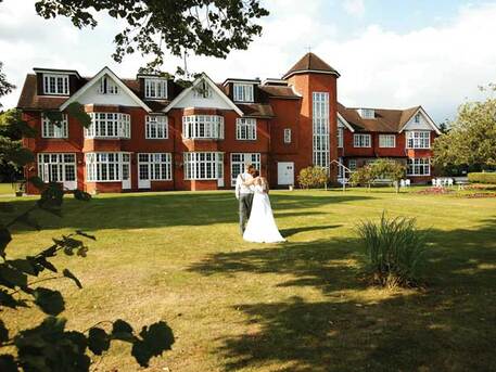 London, Business, Best Wedding Halls In Slough | Elegant Wedding Venues In Burnham & Taplow
