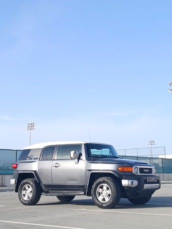 Zinj, Vehicles, Cars & Trucks , BHD 4500,  Toyota FJ Cruiser,  2008,  Automatic,  416000 KM,    4X4 CAR FOR SALE