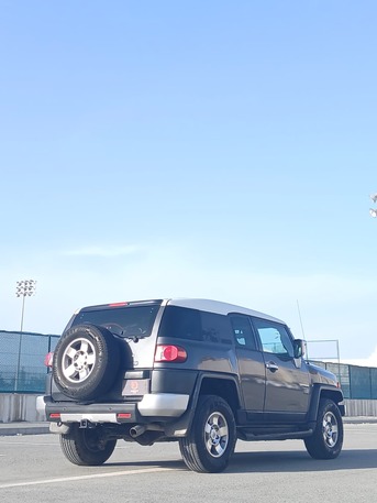 Zinj, Vehicles, Cars & Trucks , BHD 4500,  Toyota FJ Cruiser,  2008,  Automatic,  416000 KM,    4X4 CAR FOR SALE