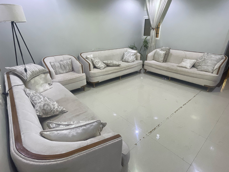 Riyadh, Furniture, SAR 400,  11 People SofA Clean