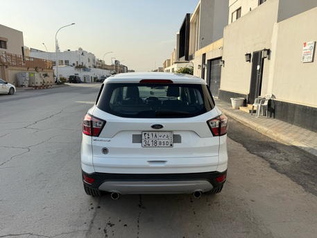 Riyadh, Vehicles, Cars & Trucks , SAR 33000,  Ford Escape,  2017,  Automatic,  80445 KM,