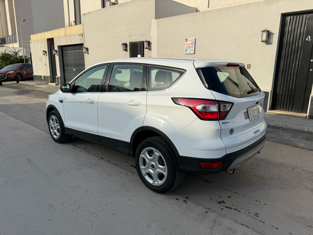 Riyadh, Vehicles, Cars & Trucks , SAR 33000,  Ford Escape,  2017,  Automatic,  80445 KM,