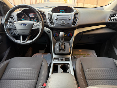 Riyadh, Vehicles, Cars & Trucks , SAR 33000,  Ford Escape,  2017,  Automatic,  80445 KM,