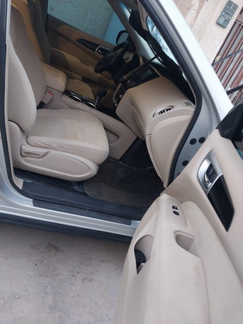 Al Malaz, Vehicles, Cars & Trucks , SAR 29000,  Nissan Pathfinder,  2016,  Automatic,  236000 KM,